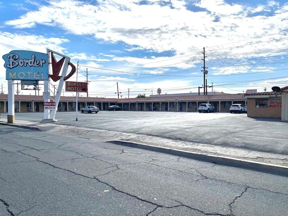 Border Motel Calexico Bagian luar foto