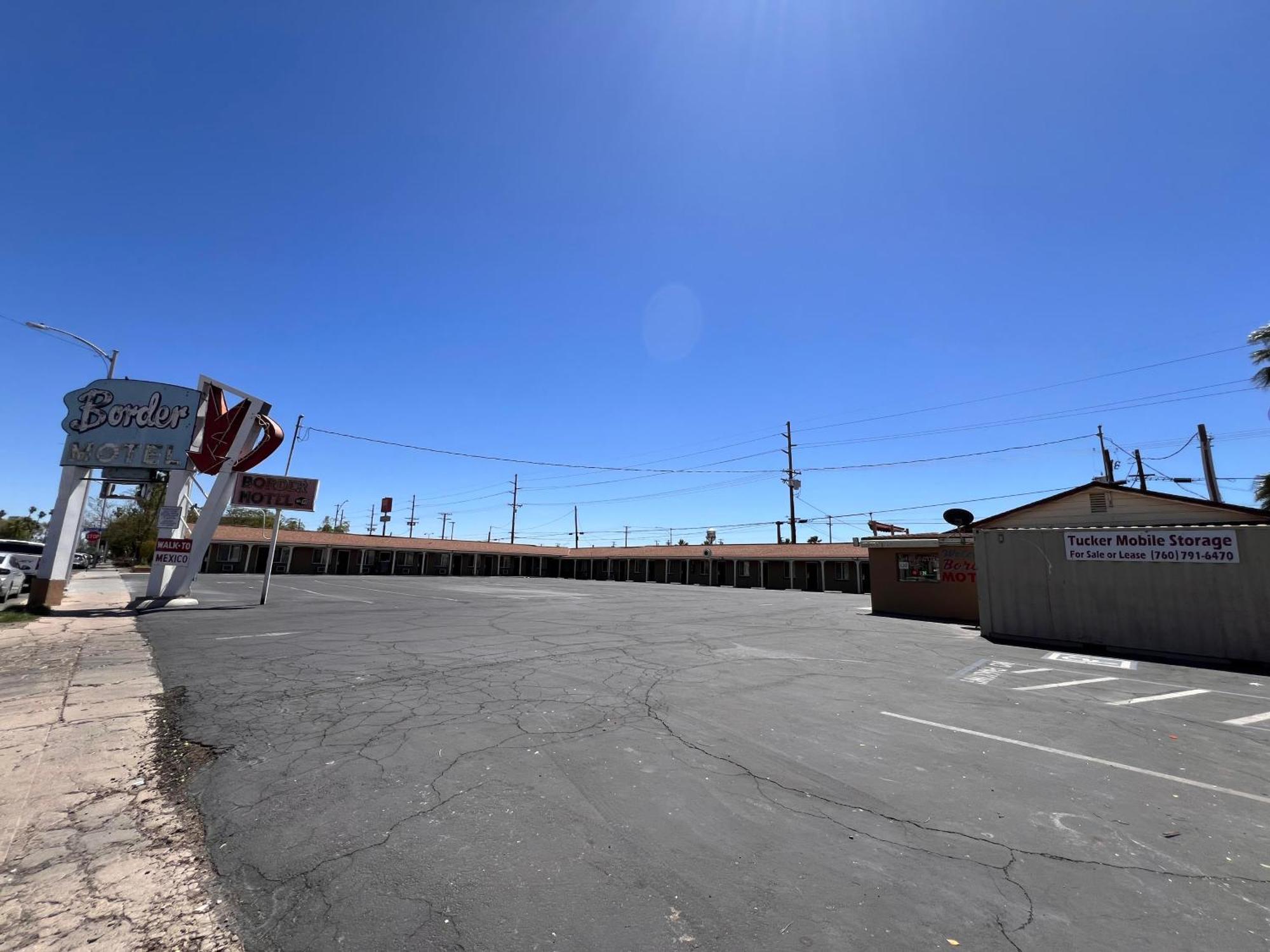 Border Motel Calexico Bagian luar foto